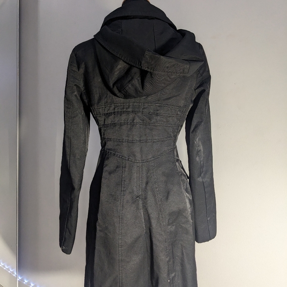 Guess black trenchcoat - Picture 6 of 9